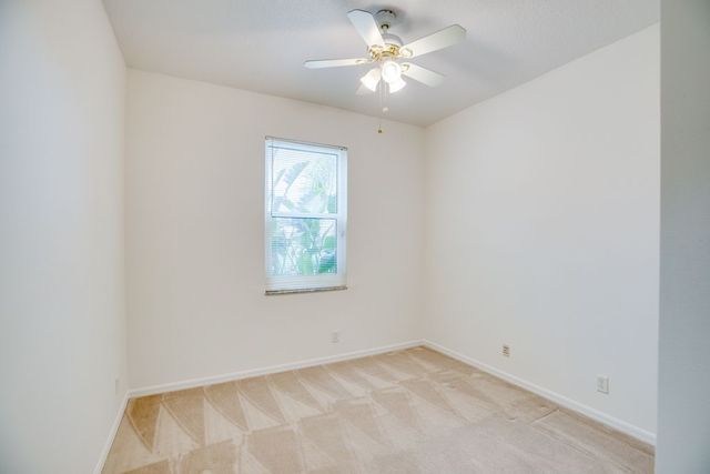 617 Carriage Lake Way, Vero Beach, FL 32968