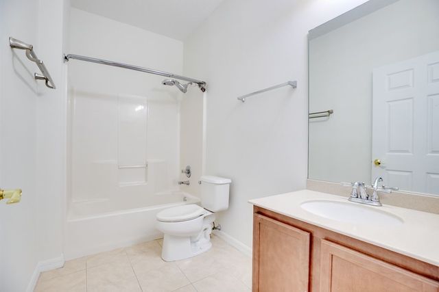 617 Carriage Lake Way, Vero Beach, FL 32968