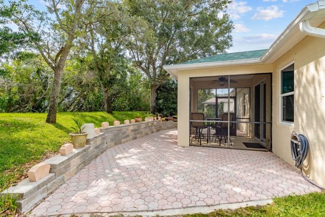 617 Carriage Lake Way, Vero Beach, FL 32968