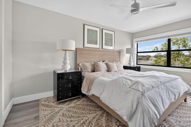 12829 Briarlake Drive 201, Palm Beach Gardens, FL 33418