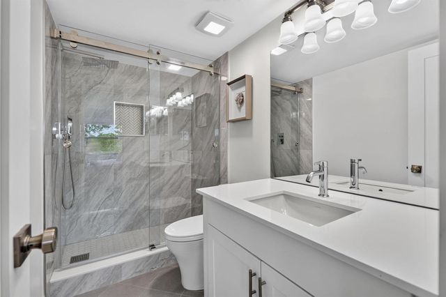 12829 Briarlake Drive 201, Palm Beach Gardens, FL 33418