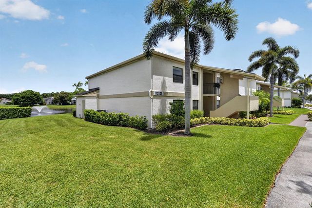 12829 Briarlake Drive 201, Palm Beach Gardens, FL 33418