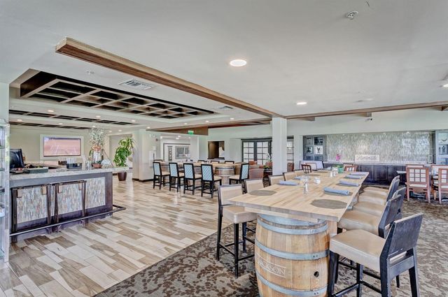 12829 Briarlake Drive 201, Palm Beach Gardens, FL 33418