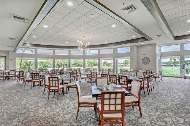 12829 Briarlake Drive 201, Palm Beach Gardens, FL 33418
