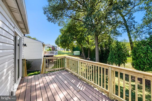 1324 PLEASANT VALLEY DR, Catonsville, MD 21228