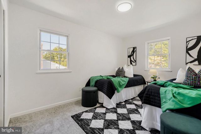 1324 PLEASANT VALLEY DR, Catonsville, MD 21228