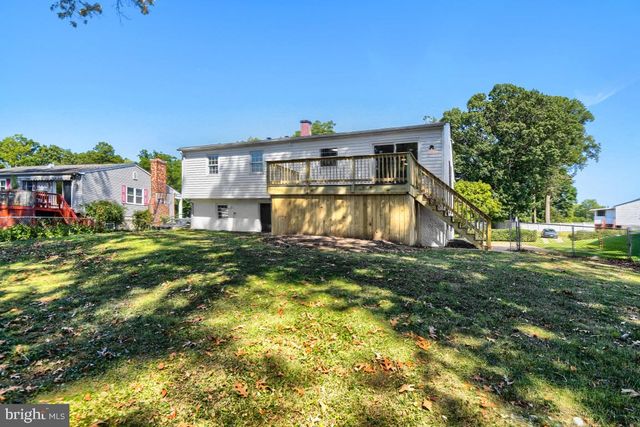1324 PLEASANT VALLEY DR, Catonsville, MD 21228