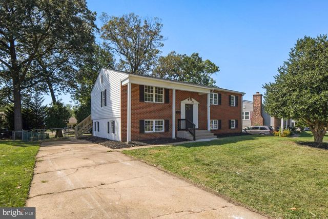 1324 PLEASANT VALLEY DR, Catonsville, MD 21228