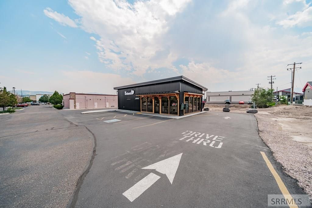 Image 3 of property listing at 4185 Pole Line Road, Pocatello, ID 83202