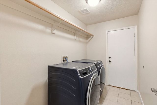 201 Jacob Drive, Glenn Heights, TX 75154