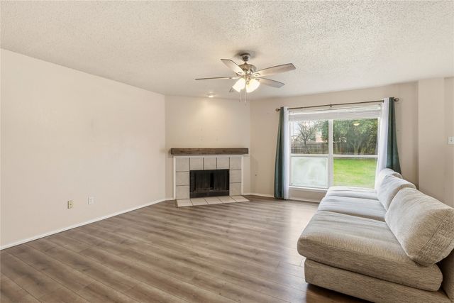 201 Jacob Drive, Glenn Heights, TX 75154