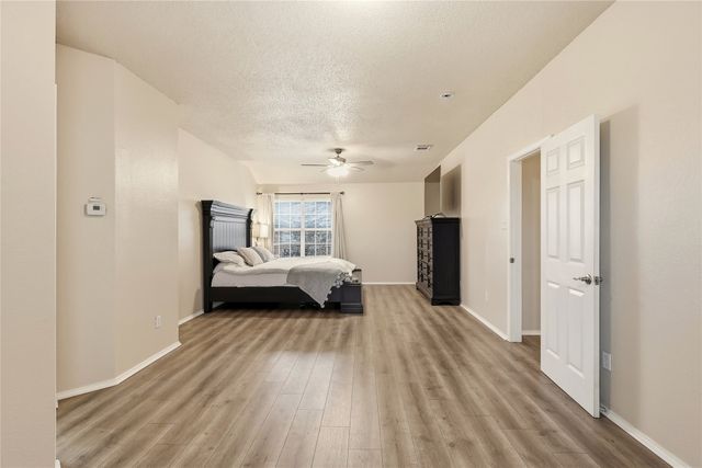 201 Jacob Drive, Glenn Heights, TX 75154