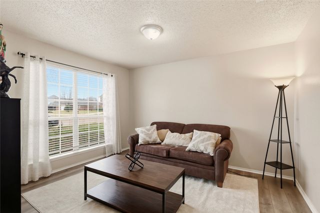 201 Jacob Drive, Glenn Heights, TX 75154