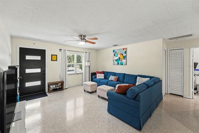 6251 12TH AVE S, Gulfport, FL 33707