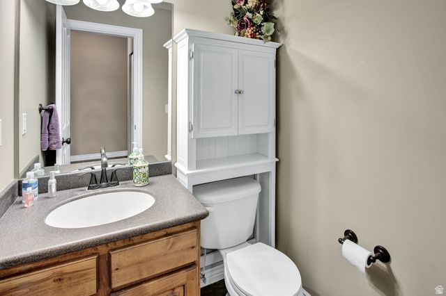 1409 E VERONA CREEK WAY, South Ogden, UT 84405