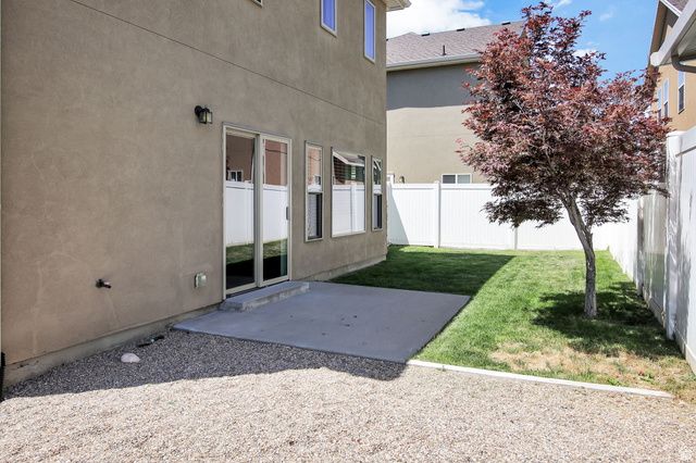1409 E VERONA CREEK WAY, South Ogden, UT 84405