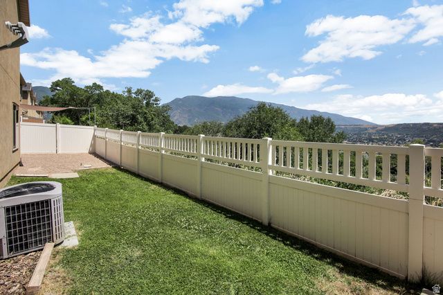 1409 E VERONA CREEK WAY, South Ogden, UT 84405