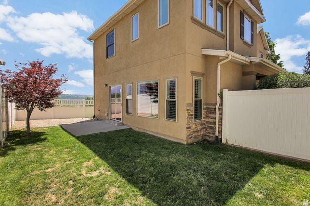 1409 E VERONA CREEK WAY, South Ogden, UT 84405