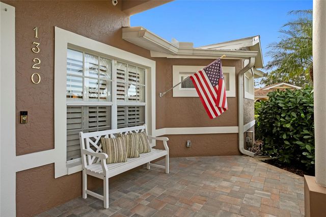 1320 52ND AVENUE NE, St Petersburg, FL 33703