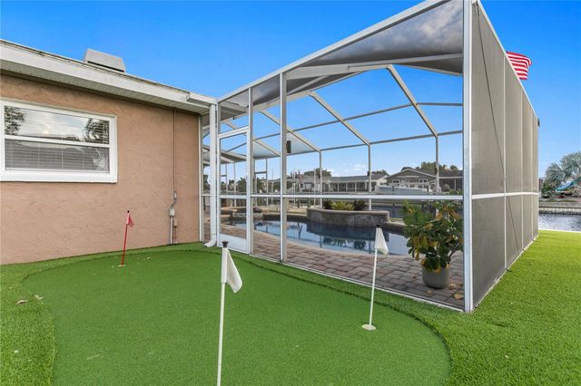 1320 52ND AVENUE NE, St Petersburg, FL 33703