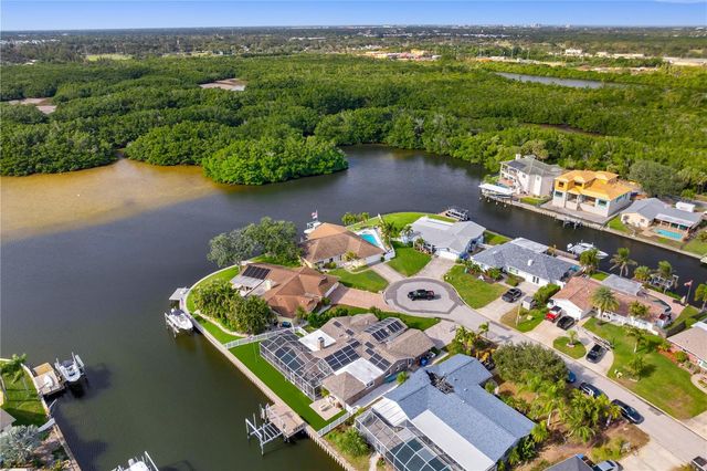 1320 52ND AVENUE NE, St Petersburg, FL 33703