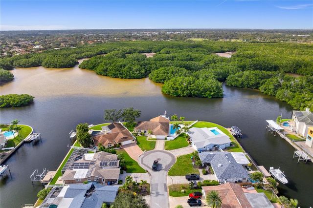 1320 52ND AVENUE NE, St Petersburg, FL 33703