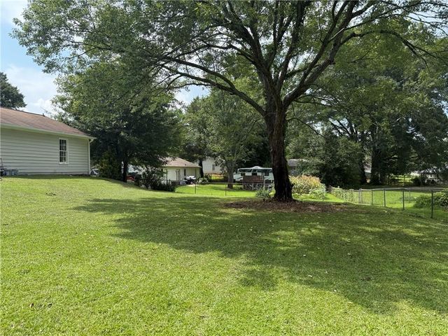 3165 Delhi Drive, Powder Springs, GA 30127