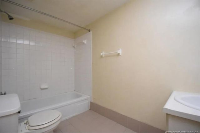 629 Gables Court, Fayetteville, NC 28301