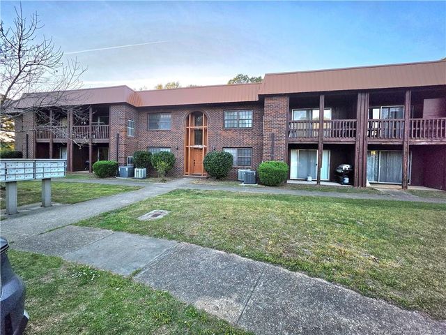 629 Gables Court, Fayetteville, NC 28301