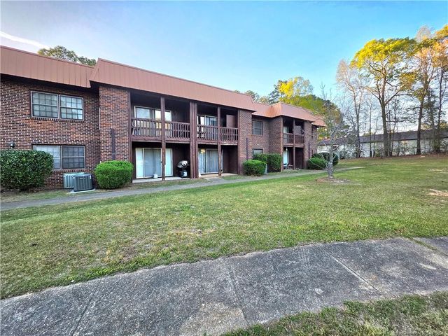 629 Gables Court, Fayetteville, NC 28301