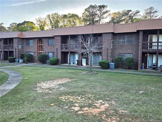 629 Gables Court, Fayetteville, NC 28301