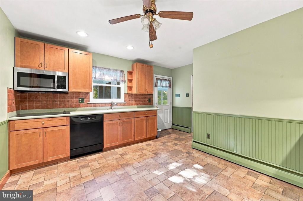 2365 OVERLOOK DR #2365, ASTON, PA 19014 — photo 4