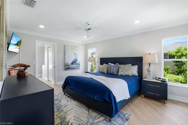 711 Tigertail CT, Marco Island, FL 34145