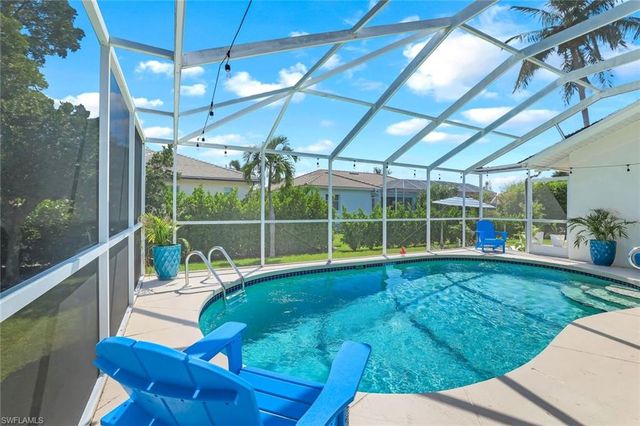 711 Tigertail CT, Marco Island, FL 34145