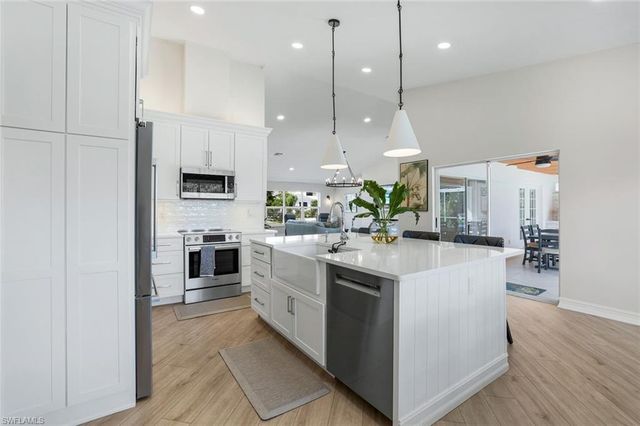 711 Tigertail CT, Marco Island, FL 34145