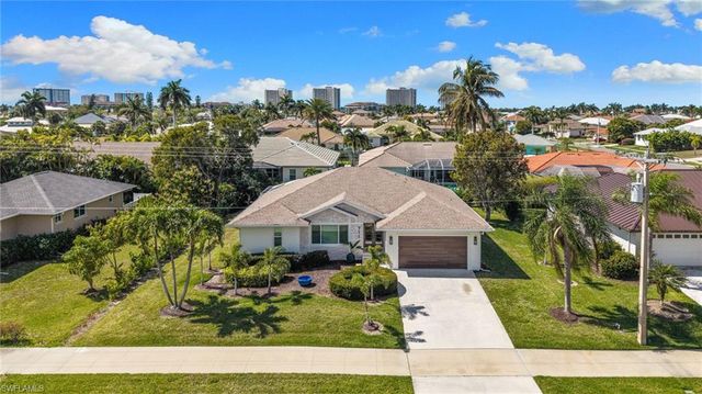 711 Tigertail CT, Marco Island, FL 34145