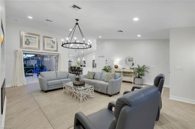 711 Tigertail CT, Marco Island, FL 34145