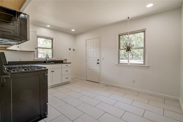 1320 S Littler Avenue, Edmond, OK 73034