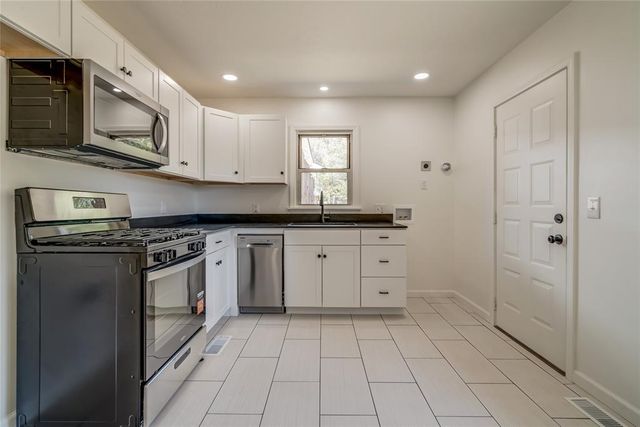 1320 S Littler Avenue, Edmond, OK 73034