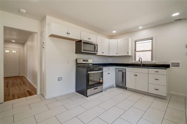 1320 S Littler Avenue, Edmond, OK 73034