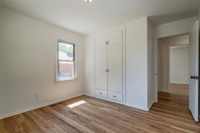 1320 S Littler Avenue, Edmond, OK 73034