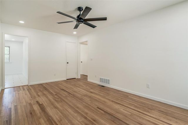 1320 S Littler Avenue, Edmond, OK 73034