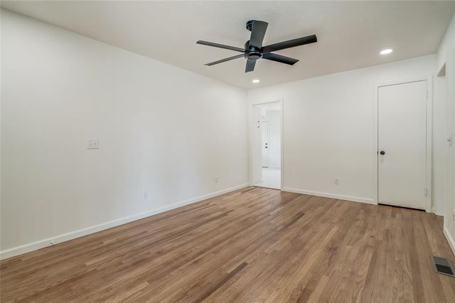 1320 S Littler Avenue, Edmond, OK 73034