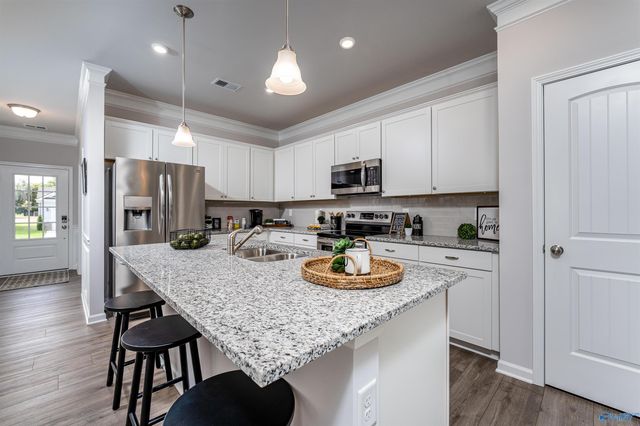 13908 Dunnock Lane, Athens, AL 35611