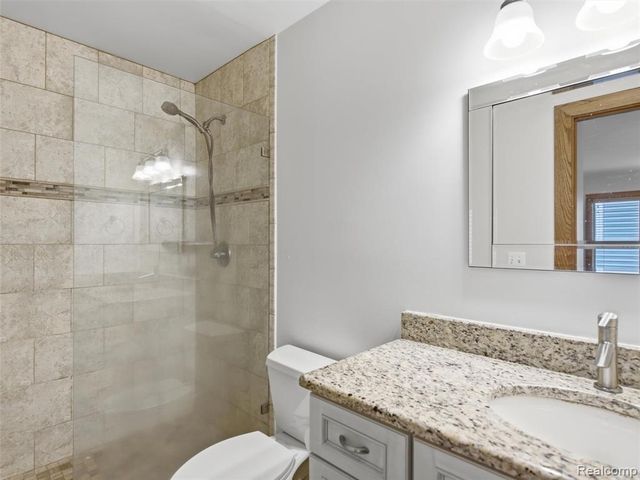 14292 Westman Drive, Fenton, MI 48430
