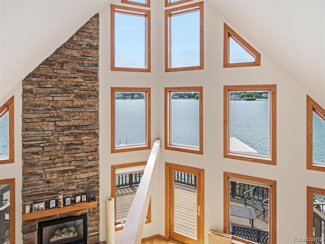 14292 Westman Drive, Fenton, MI 48430