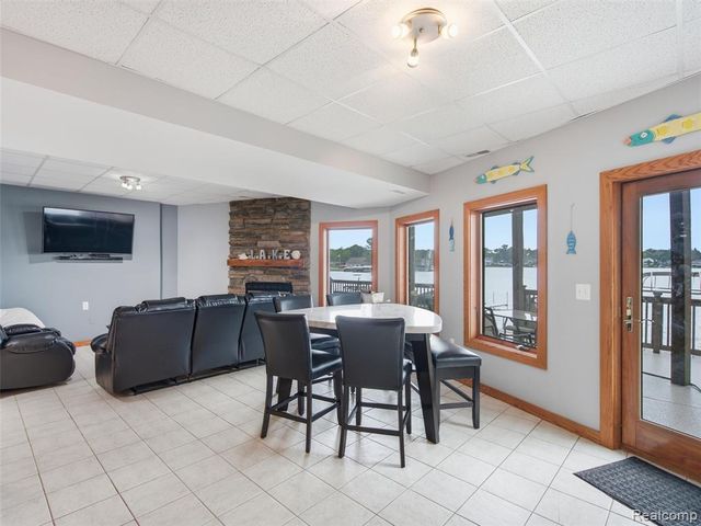 14292 Westman Drive, Fenton, MI 48430