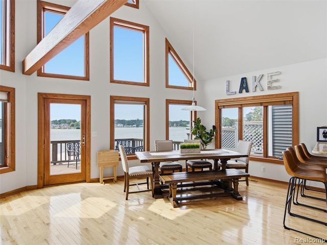14292 Westman Drive, Fenton, MI 48430
