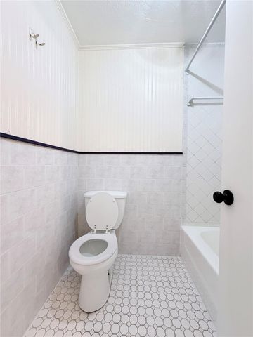 9200 W Bellfort Street 98, Houston, TX 77031