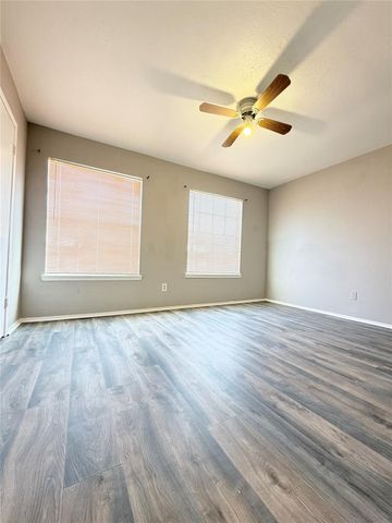 9200 W Bellfort Street 98, Houston, TX 77031